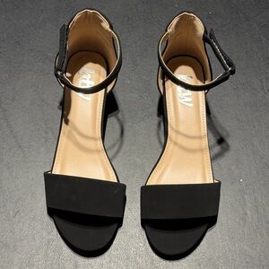 Girls Size 4 BTW Black Dress Shoes Brand New